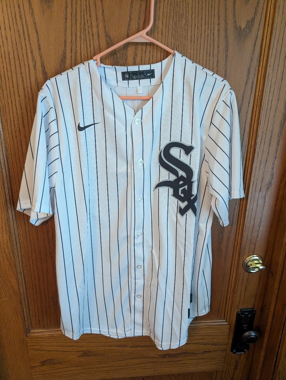 Large MLB Chicago White Sox Eloy Jimenez Jersey Used